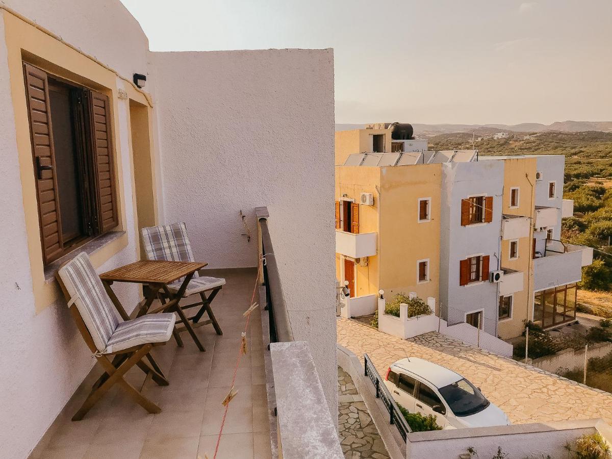 Flamingo Apartments Палекастрон Екстериор снимка