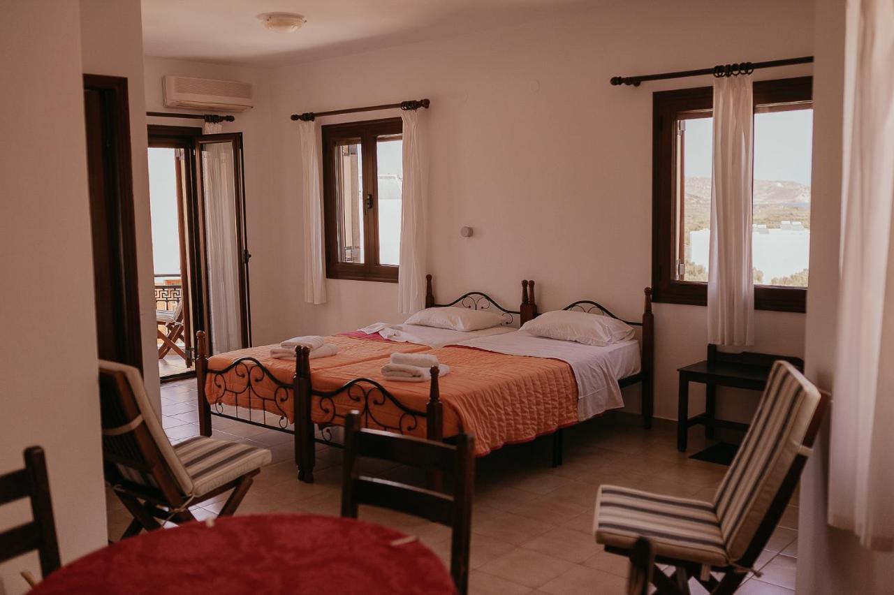 Flamingo Apartments Палекастрон Екстериор снимка