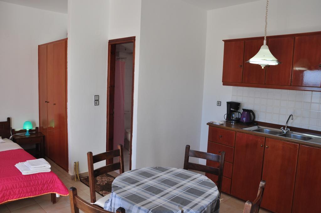Flamingo Apartments Палекастрон Екстериор снимка