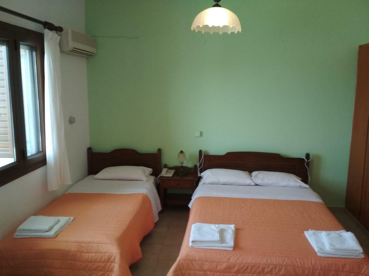 Flamingo Apartments Палекастрон Екстериор снимка